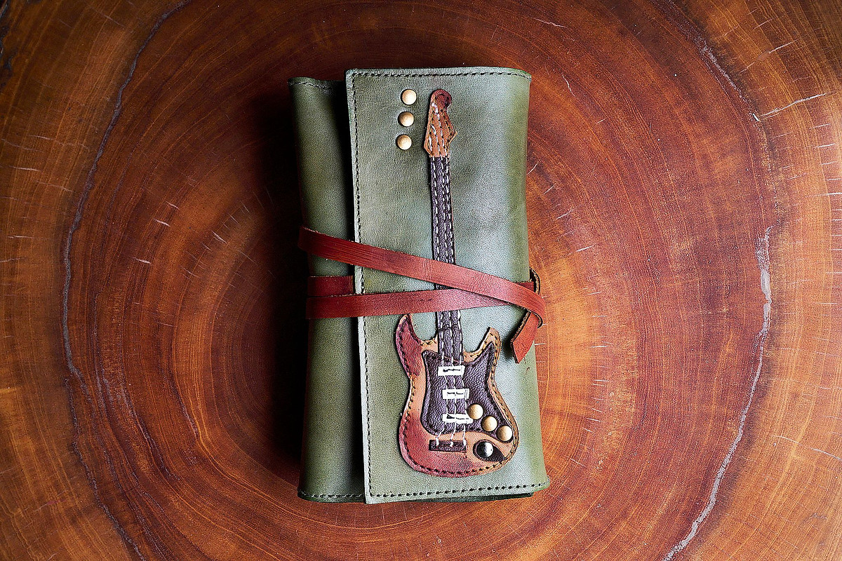 Guitar-Tobacco-Pouch