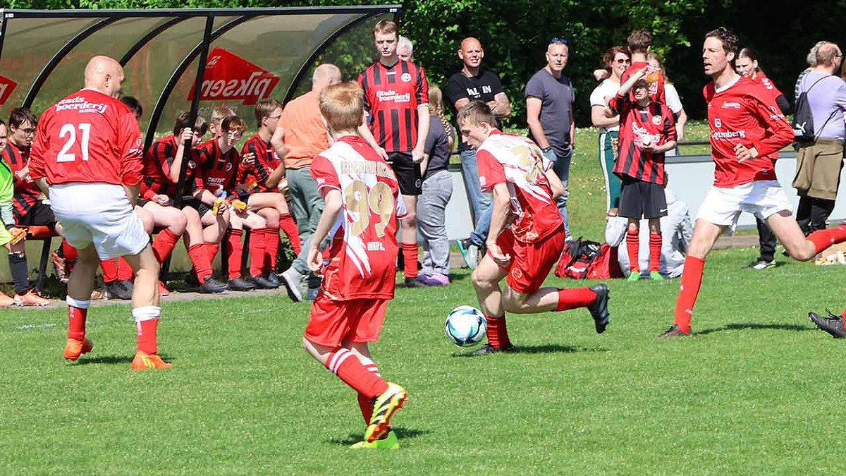 Ibb-Kickers in den Niederlanden: Fußball kennt keine Grenzen